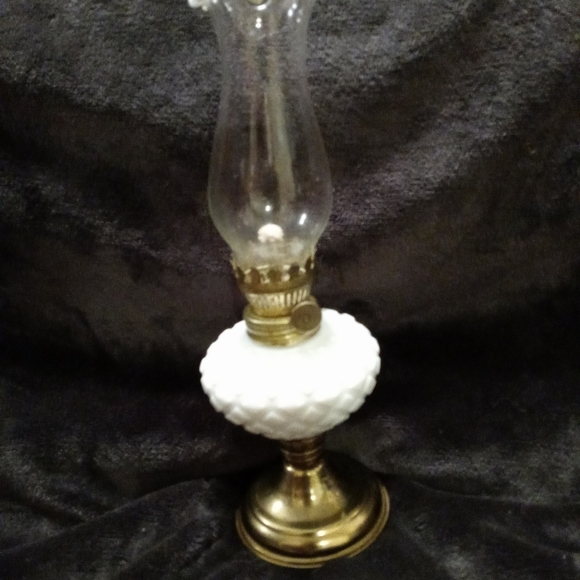 Vintage Small Milk Glass Oil Lamp Lanturn - Picture 7 of 10